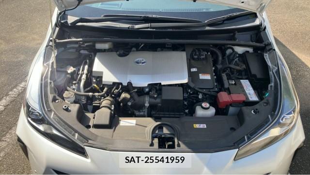 Toyota PRIUS 2021-11 8281813-7