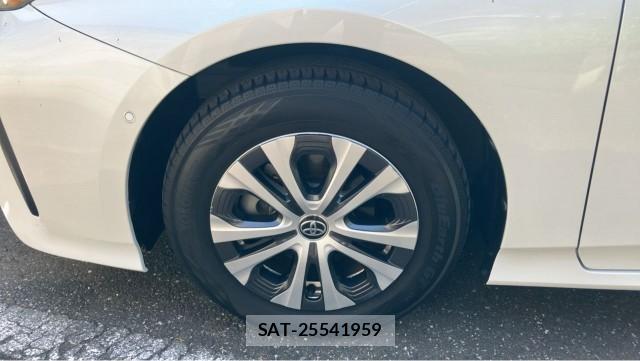 Toyota PRIUS 2021-11 8281813-8