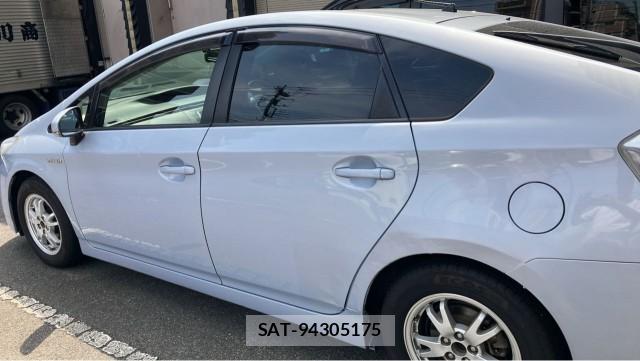 Toyota PRIUS 2010-01 8281826-10