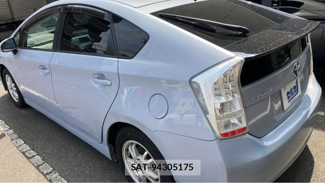 Toyota PRIUS 2010-01 8281826-13