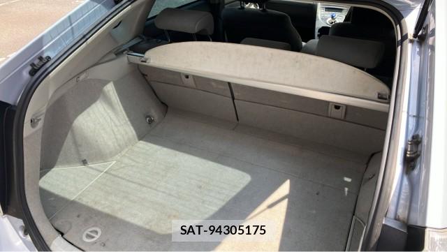 Toyota PRIUS 2010-01 8281826-17