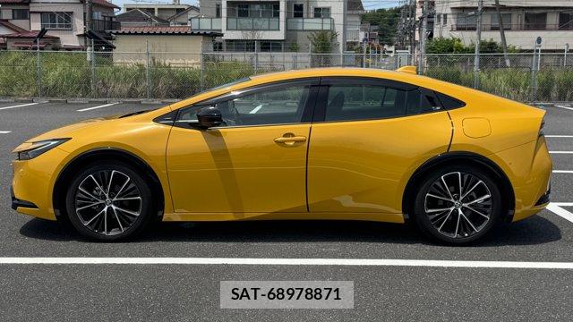 Toyota PRIUS 2024-02 8281829-6