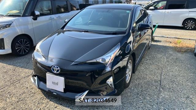 Toyota PRIUS 2017-09 8281867-11
