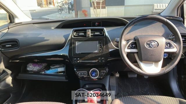 Toyota PRIUS 2017-09 8281867-2