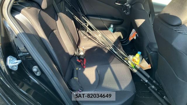 Toyota PRIUS 2017-09 8281867-6