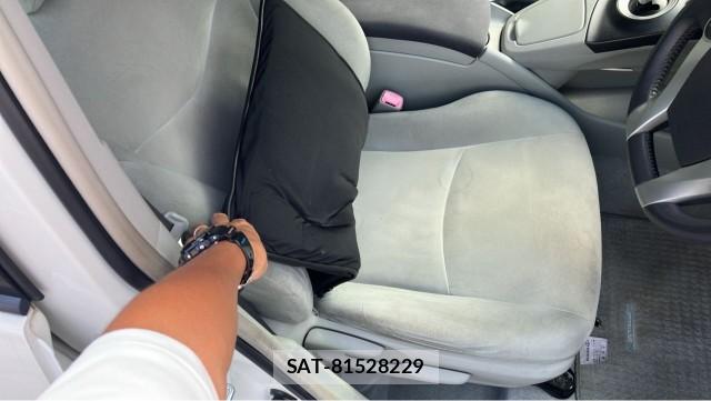Toyota PRIUS 2009-06 8281909-5