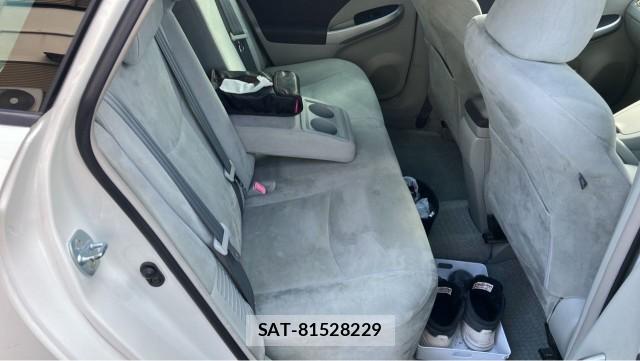 Toyota PRIUS 2009-06 8281909-6