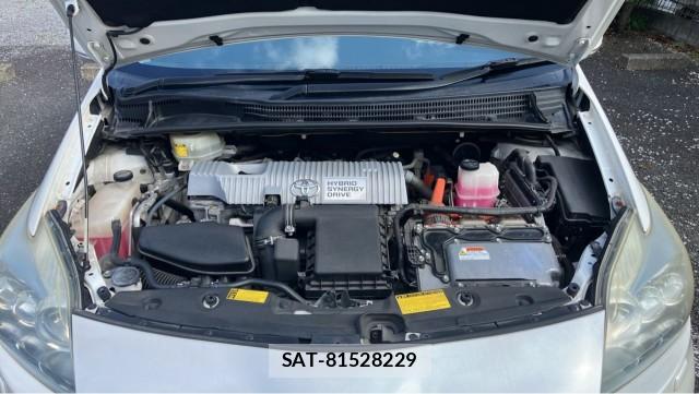 Toyota PRIUS 2009-06 8281909-7