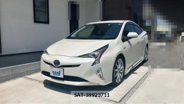 Toyota PRIUS 2018-12 8281940-0