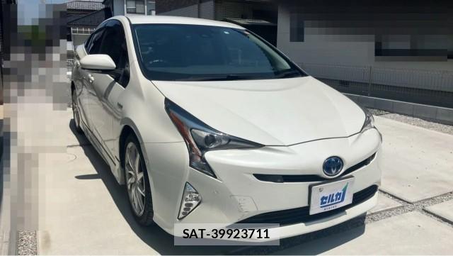 Toyota PRIUS 2018-12 8281940-11
