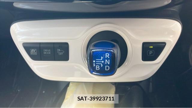 Toyota PRIUS 2018-12 8281940-14