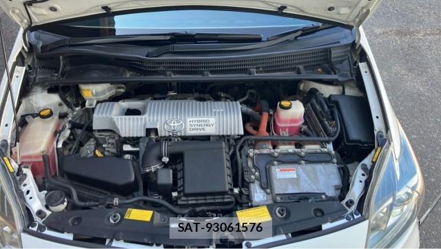 Toyota PRIUS 2012-08 8282078-7