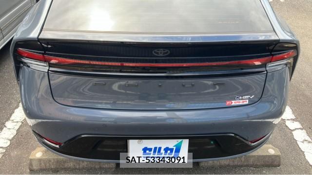 Toyota PRIUS 2023-08 8282108-1