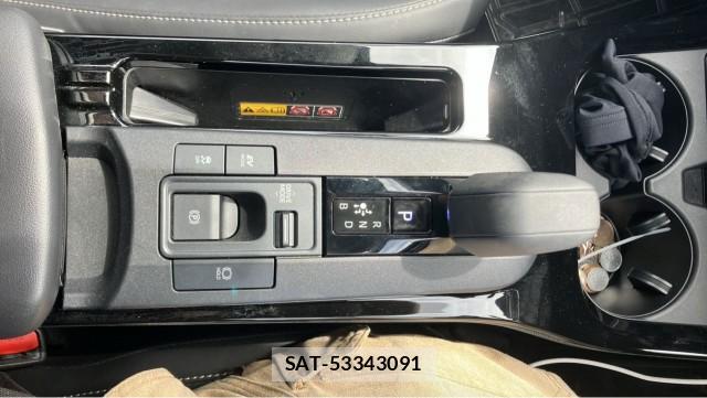 Toyota PRIUS 2023-08 8282108-14