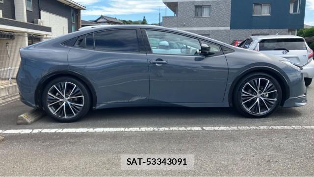 Toyota PRIUS 2023-08 8282108-3