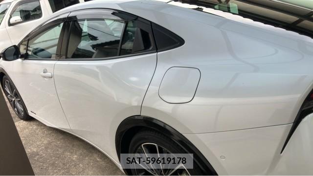 Toyota PRIUS 2024-09 8282146-2