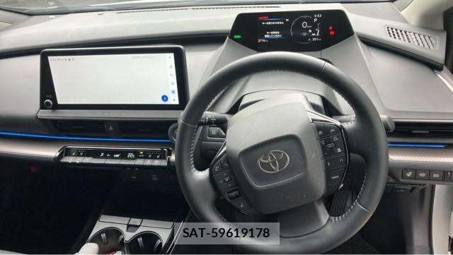 Toyota PRIUS 2024-09 8282146-8