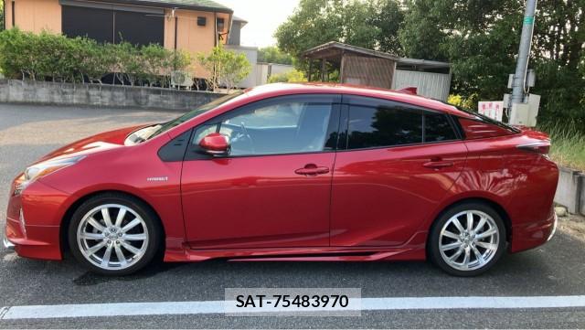 Toyota PRIUS 2016-02 8282169-10