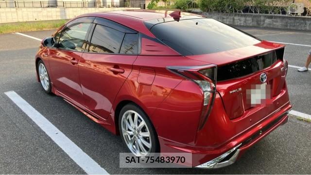 Toyota PRIUS 2016-02 8282169-13