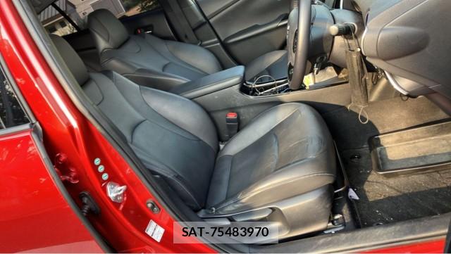 Toyota PRIUS 2016-02 8282169-5