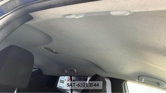 Toyota PRIUS 2016-03 8282263-15