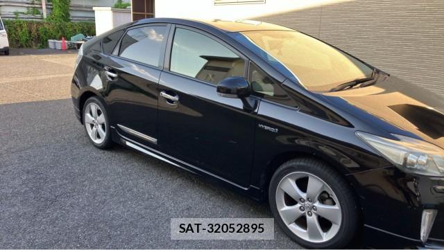Toyota PRIUS 2012-03 8282273-3