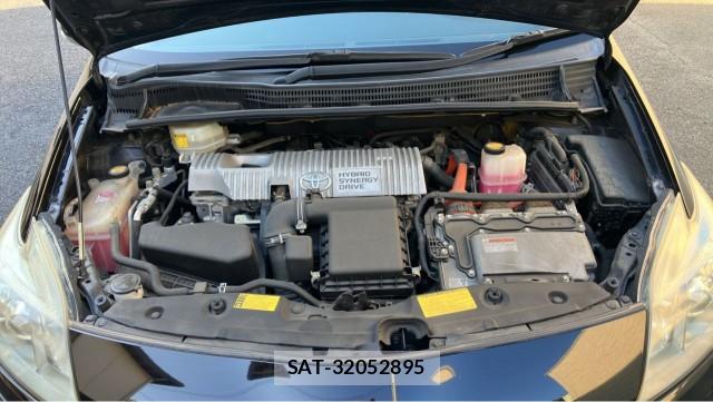 Toyota PRIUS 2012-03 8282273-7