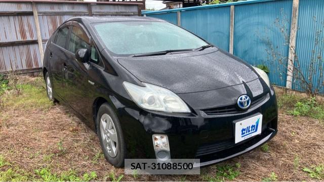 Toyota PRIUS 2011-05 8282316-11