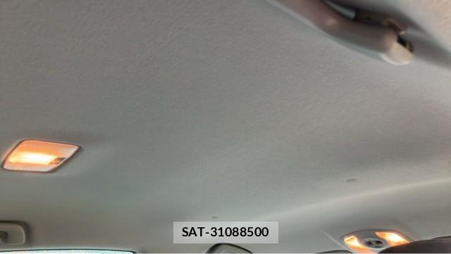 Toyota PRIUS 2011-05 8282316-15
