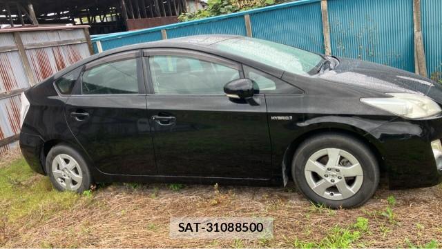 Toyota PRIUS 2011-05 8282316-3