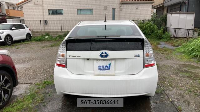Toyota PRIUS 2009-10 8282370-1