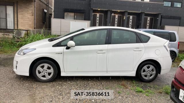 Toyota PRIUS 2009-10 8282370-3