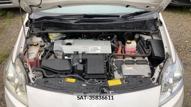 Toyota PRIUS 2009-10 8282370-7