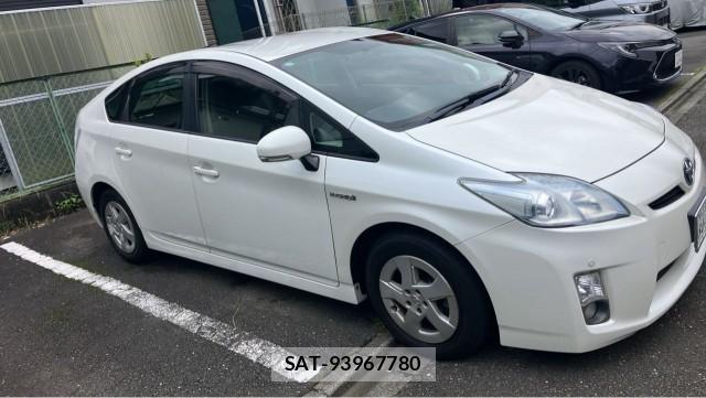 Toyota PRIUS 2009-06 8282396-3