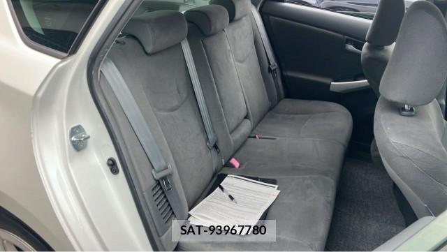 Toyota PRIUS 2009-06 8282396-6