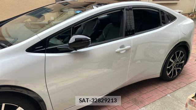 Toyota PRIUS 2025-04 8282488-10