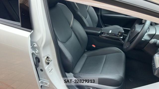 Toyota PRIUS 2025-04 8282488-5