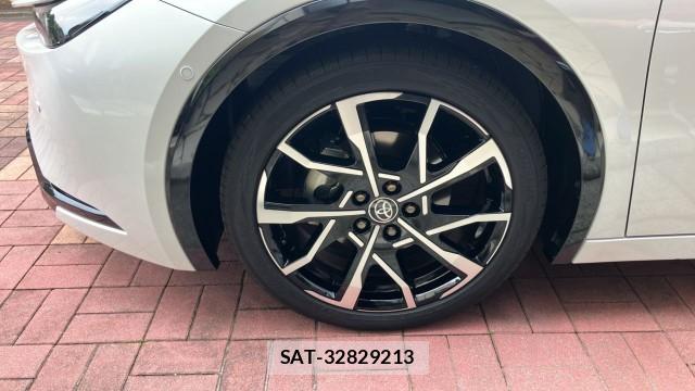 Toyota PRIUS 2025-04 8282488-8