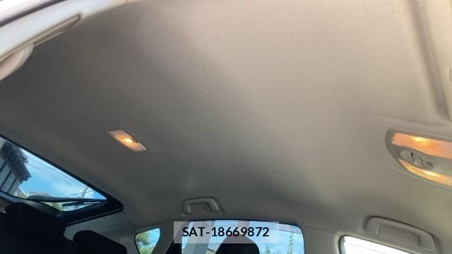Toyota PRIUS 2012-07 8282506-15