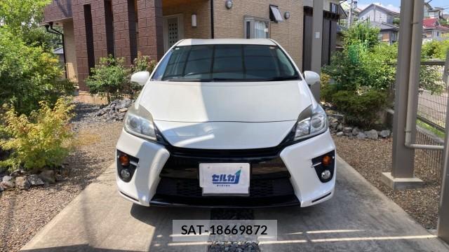 Toyota PRIUS 2012-07 8282506-9