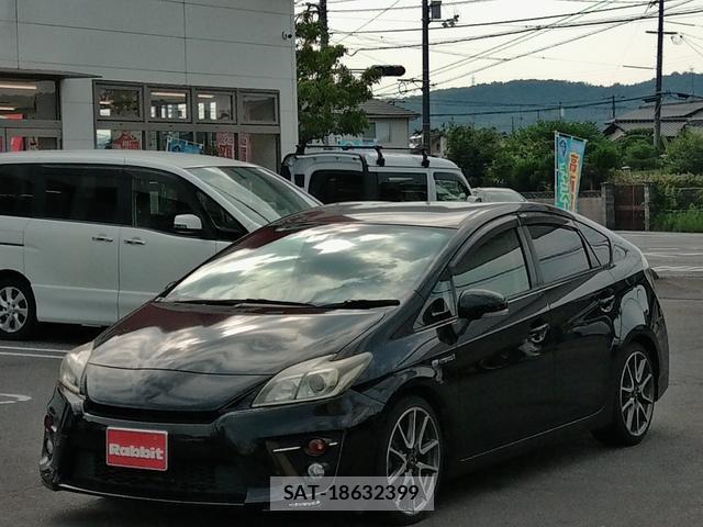 Toyota PRIUS 2013-11 8282585-5