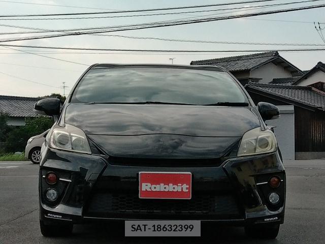Toyota PRIUS 2013-11 8282585-6