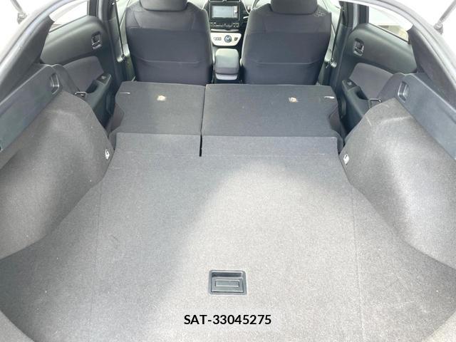 Toyota PRIUS 2016-05 8282710-9
