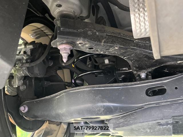 Toyota PRIUS 2023-12 8282849-19