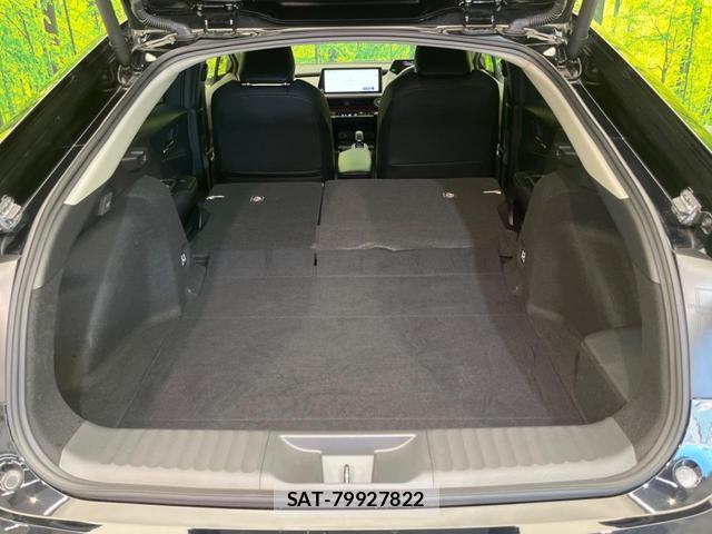 Toyota PRIUS 2023-12 8282849-9