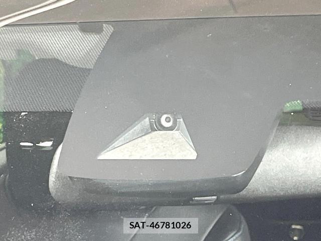Toyota PRIUS 2016-05 8282870-3