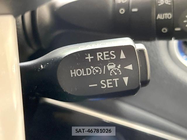 Toyota PRIUS 2016-05 8282870-6