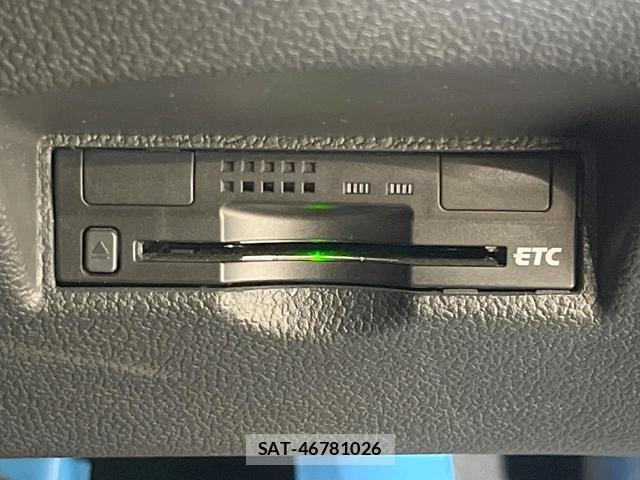 Toyota PRIUS 2016-05 8282870-8
