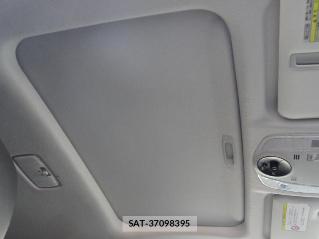 Toyota PRIUS 2009-05 8282927-5