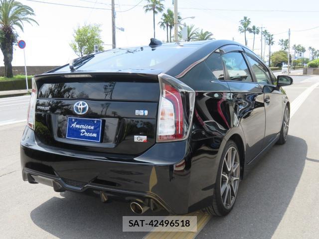 Toyota PRIUS 2012-07 8282999-14